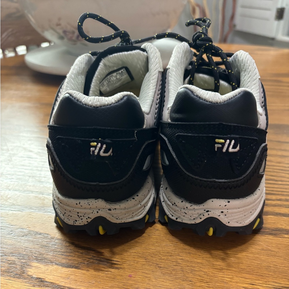 Stylish FILA Black and Gray Sneakers
Women’s 7.5
Perfect condition!! - Picture 4 of 5
